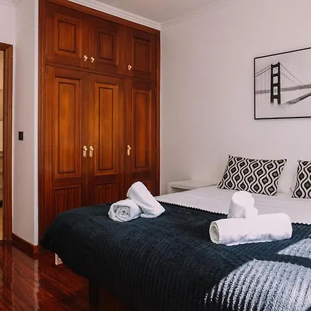 Bella Y Calida Cerca De By Виго