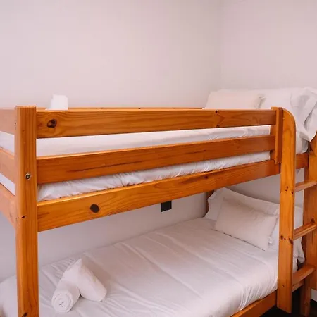 Bella Y Calida Cerca De By * Виго