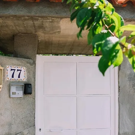 Bella Y Calida Cerca De By * Виго