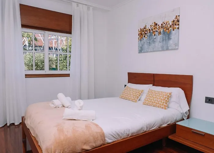 Bella Y Cálida Cerca De By * Vigo